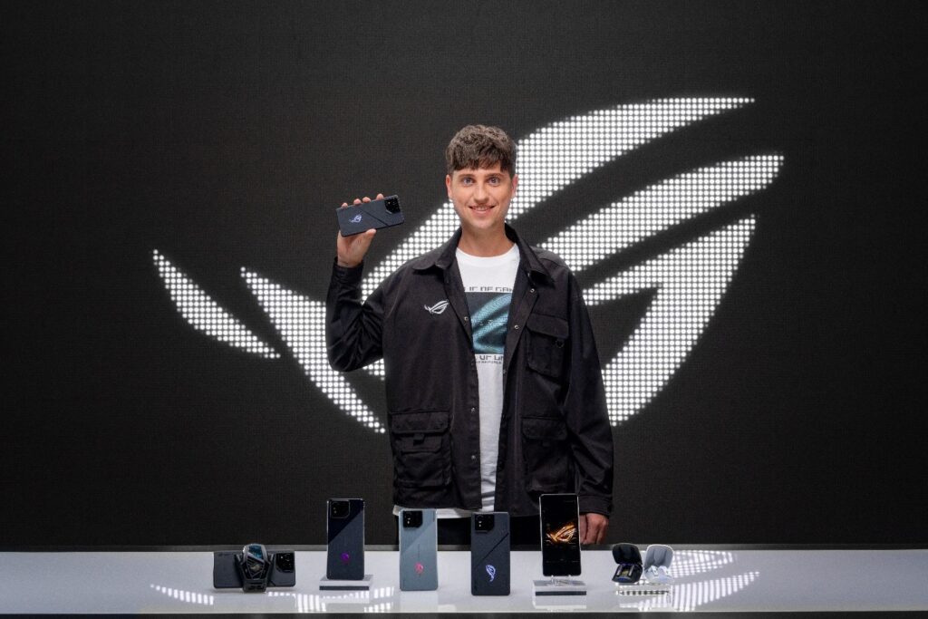 ROG Phone 8
