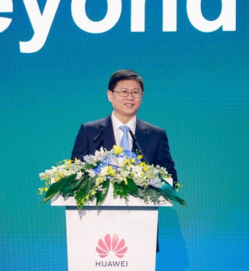 Li Peng MWC Barcelona