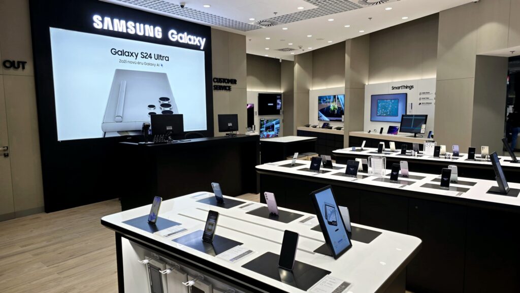 Samsung, Bory Mall, Bratislava