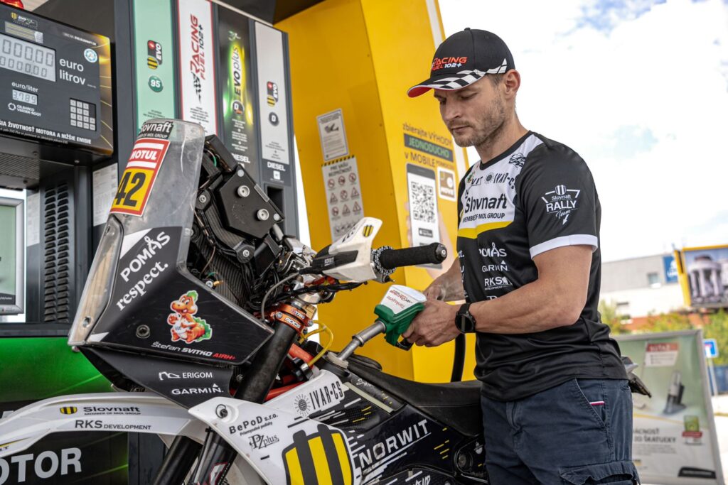 Racing Fuel 102+