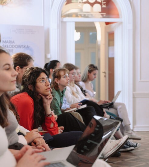 Huawei, Letná škola líderstva