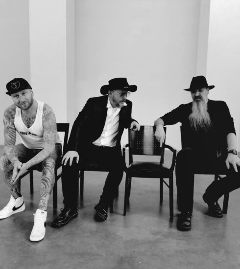 Havran, Monotone Cowboys
