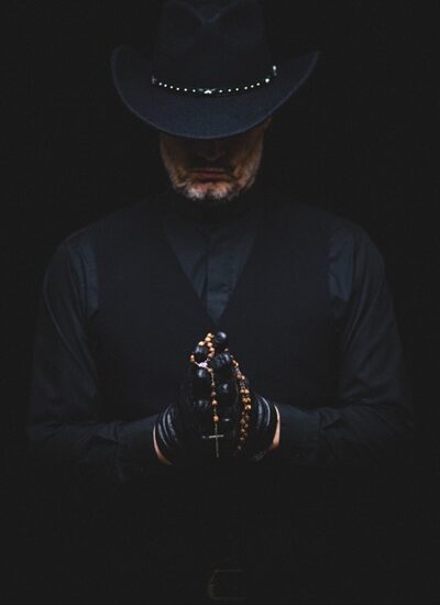 POLY NOIR
