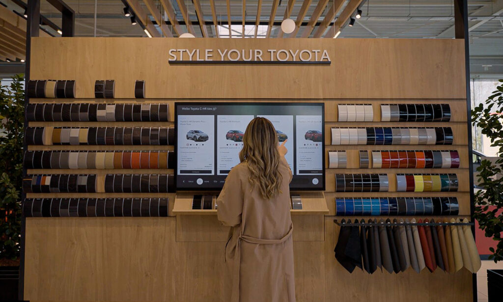 Samsung TV a displeje, spolupráca s Toyotou