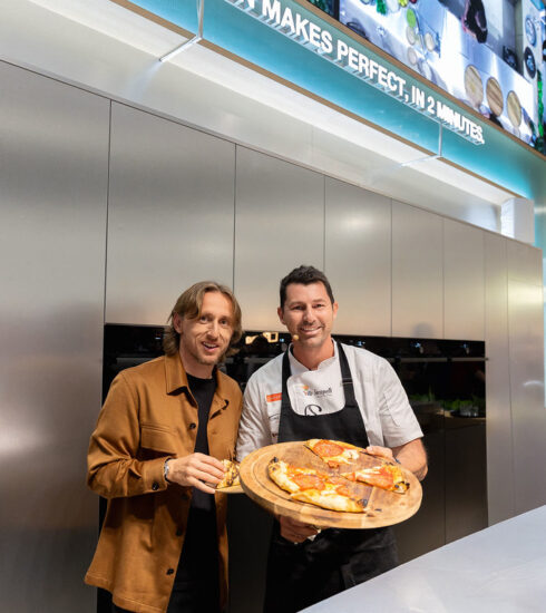 Futbalista Luka Modrić ako ambasádor značky Gorenje pri moderných kuchynských spotrebičoch pre EuroCucina 2026.