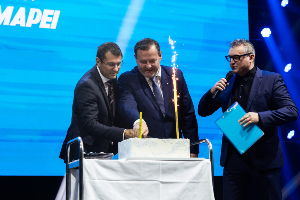 Symbolické krájanie narodeninovej torty