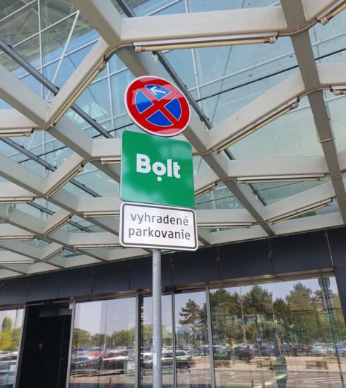 Bolt, Letisko M.R. Štefánika, Bratislava